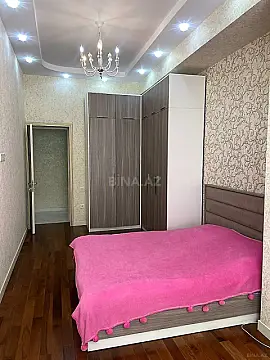 Kirayə verilir 2 otaqlı mənzil 80 m²