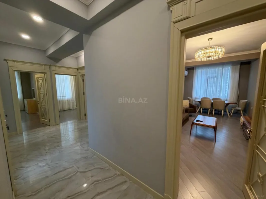 Kirayə verilir 3 otaqlı mənzil 120 m²