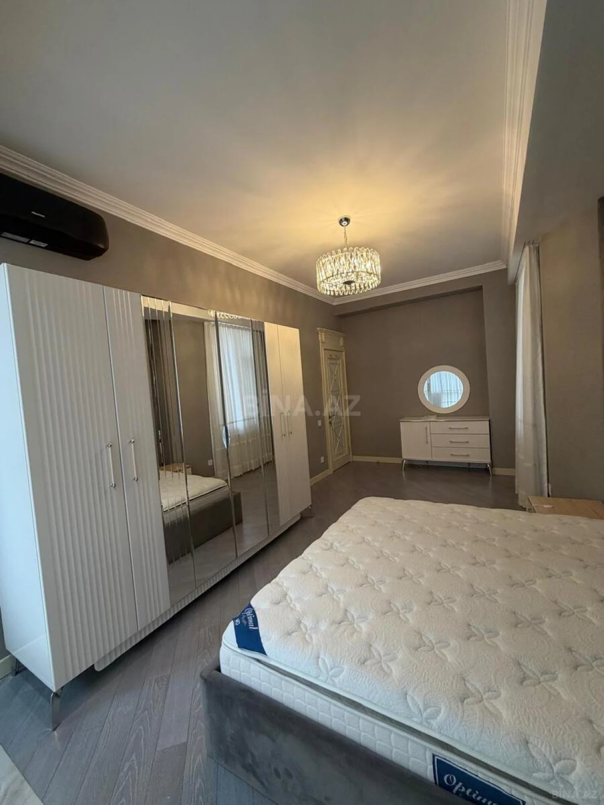 Kirayə verilir 3 otaqlı mənzil 120 m²