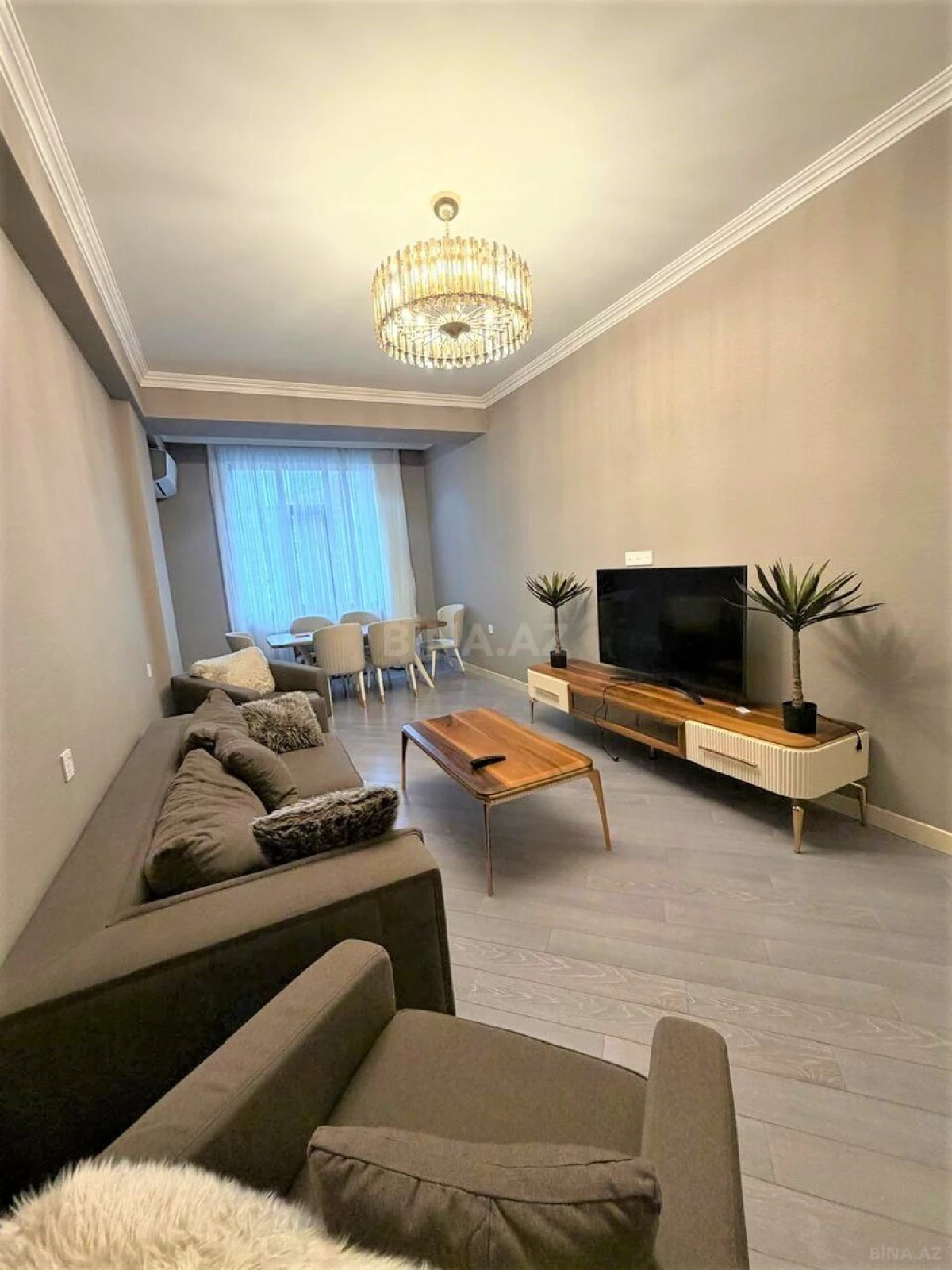 Kirayə verilir 3 otaqlı mənzil 120 m²