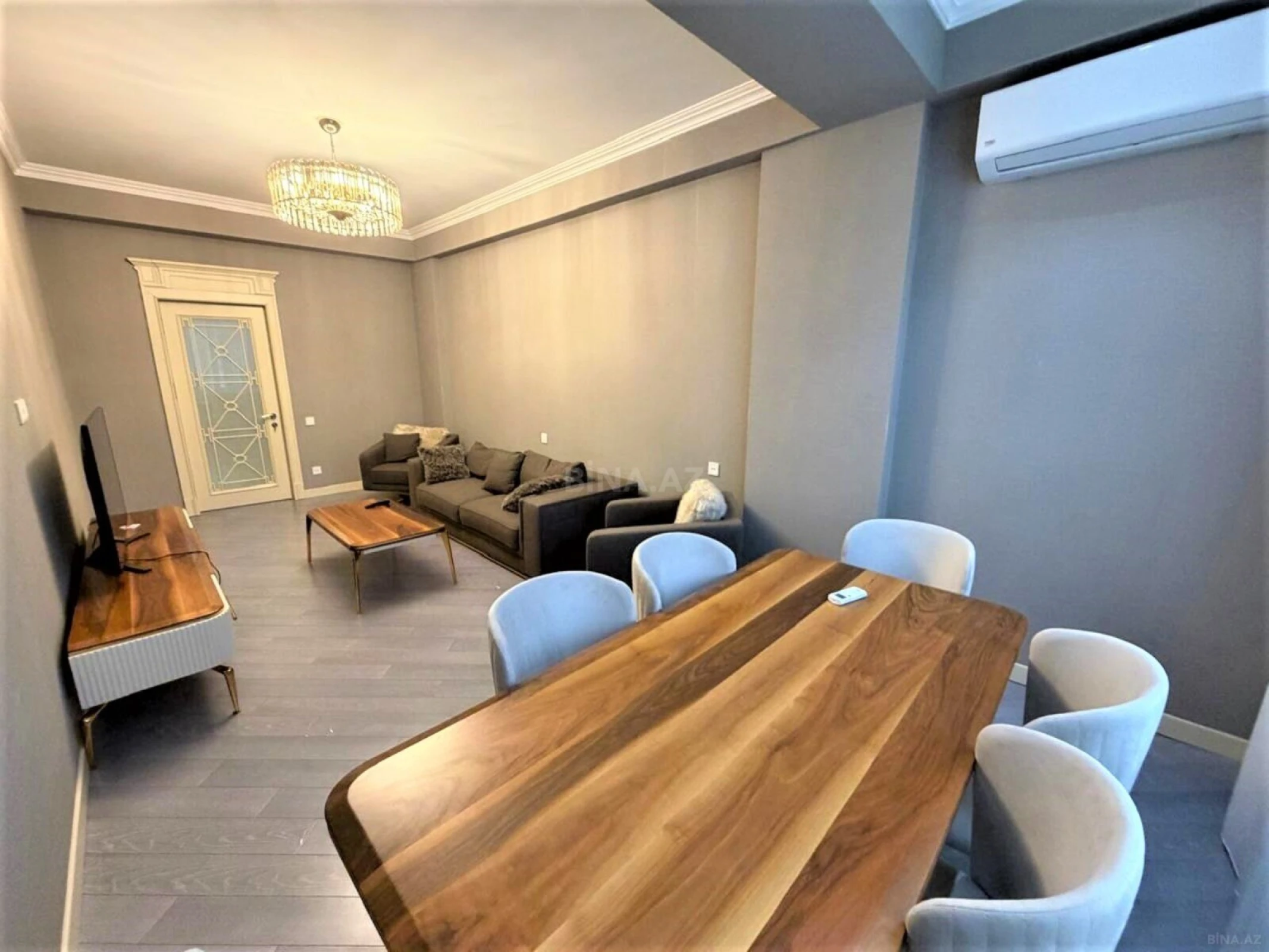 Kirayə verilir 3 otaqlı mənzil 120 m²