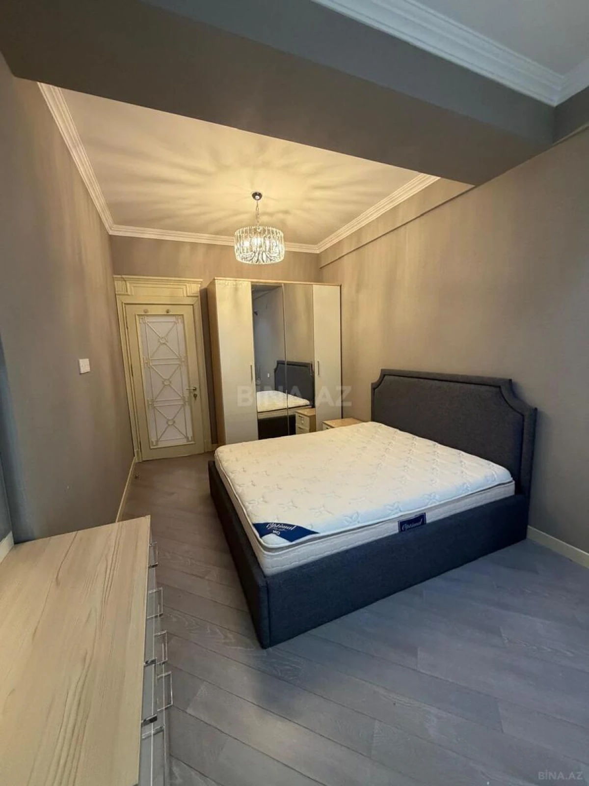 Kirayə verilir 3 otaqlı mənzil 120 m²