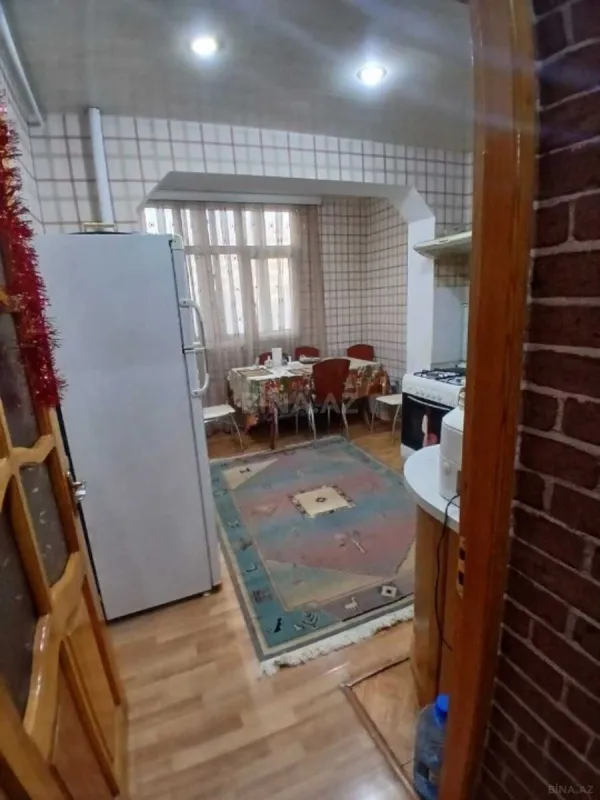 Satılır 2 otaqlı mənzil 70 m²