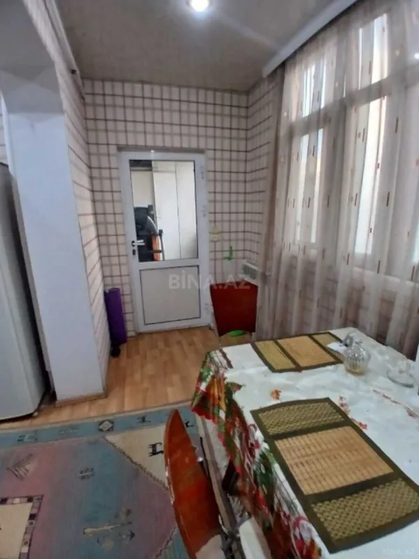Satılır 2 otaqlı mənzil 70 m²