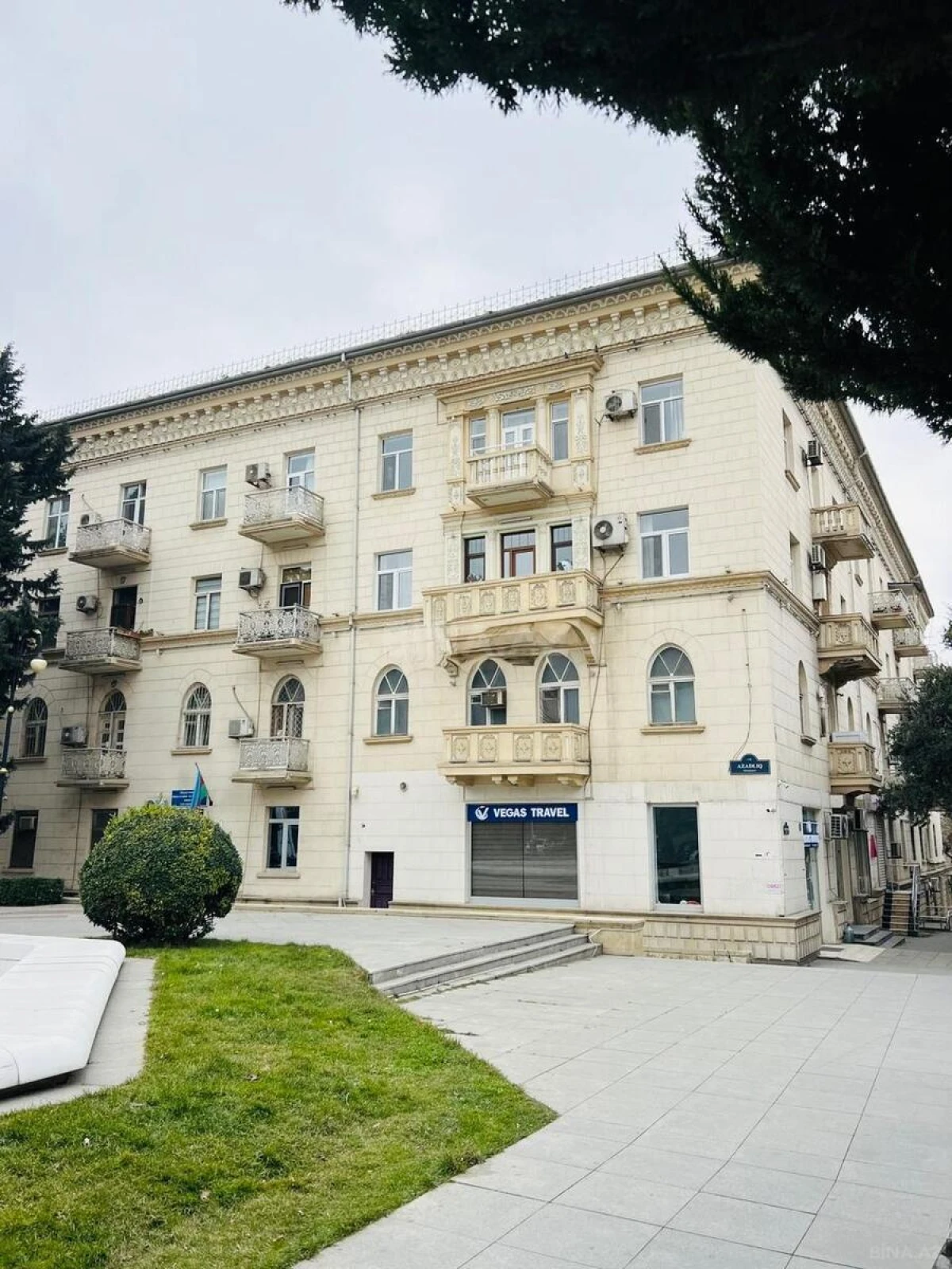 Satılır 3 otaqlı mənzil 80 m²