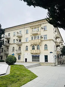 Satılır 3 otaqlı mənzil 80 m² — Bakı, İnşaatçılar 3 otaq 80.00 m²