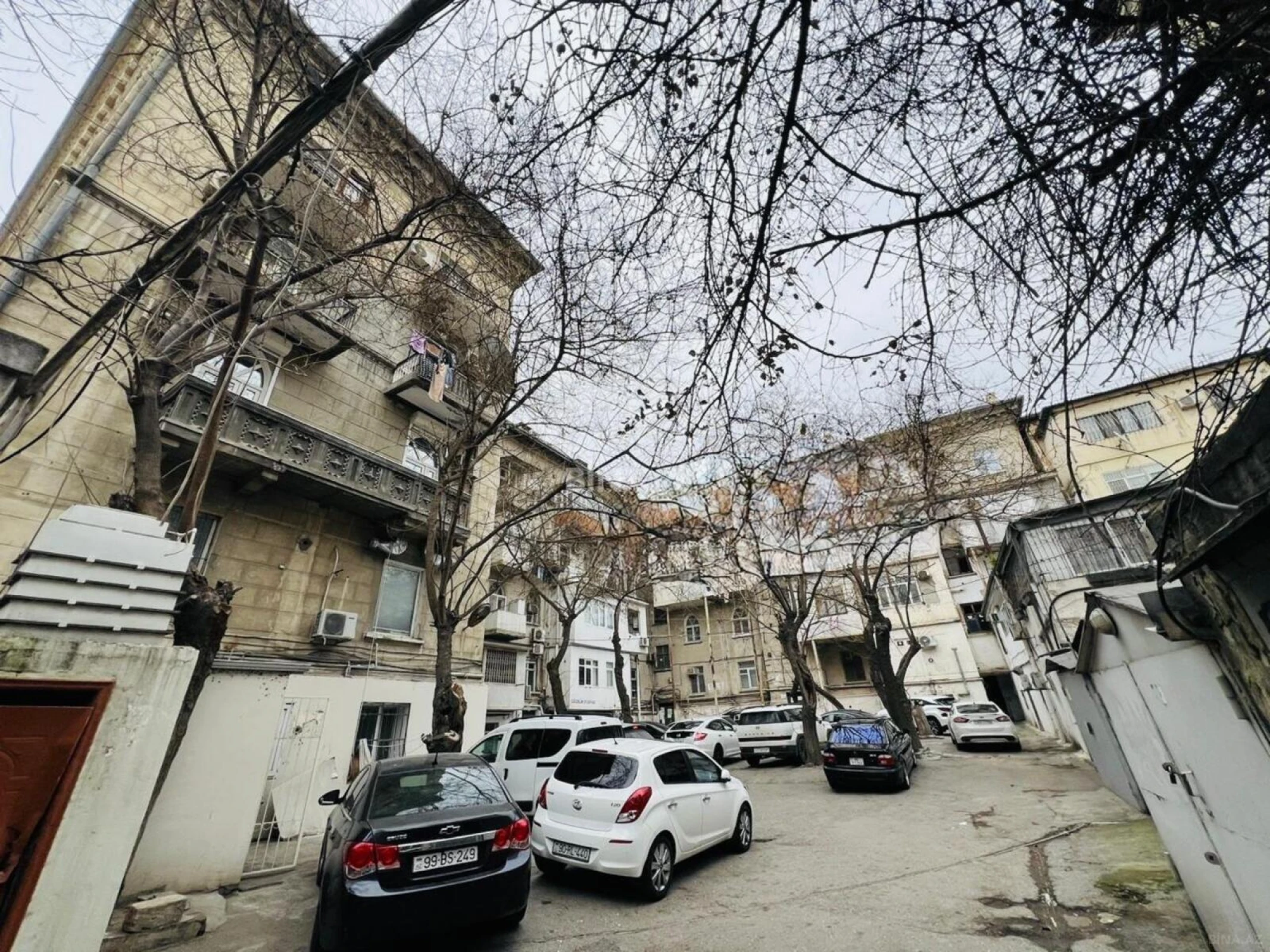 Satılır 3 otaqlı mənzil 80 m²