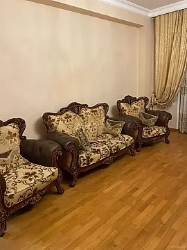 Kirayə verilir 3 otaqlı mənzil 150 m²