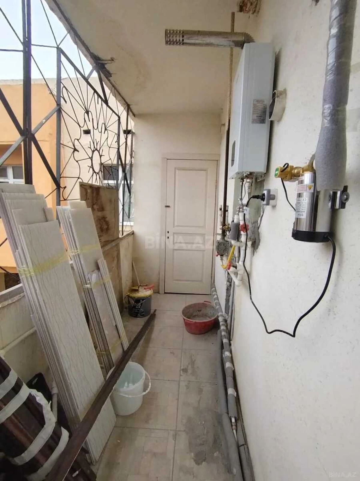 Satılır 5 otaqlı mənzil 120 m²