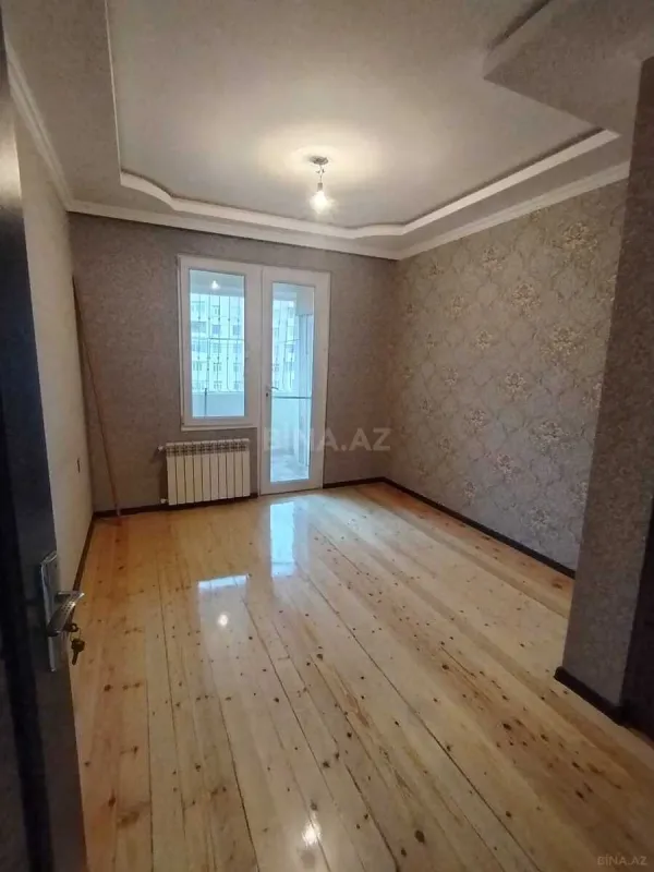 Satılır 5 otaqlı mənzil 120 m²