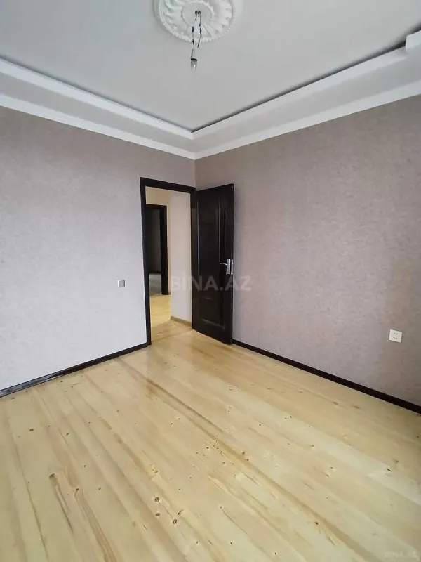 Satılır 5 otaqlı mənzil 120 m²