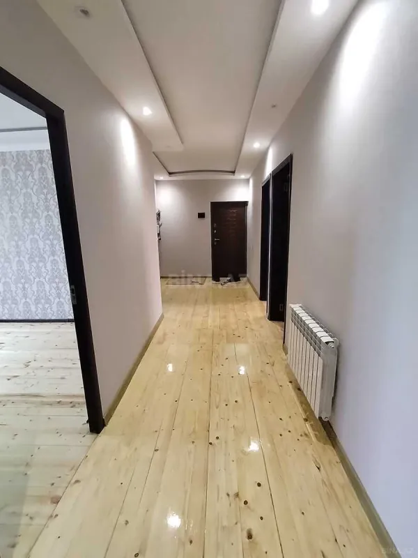 Satılır 5 otaqlı mənzil 120 m²