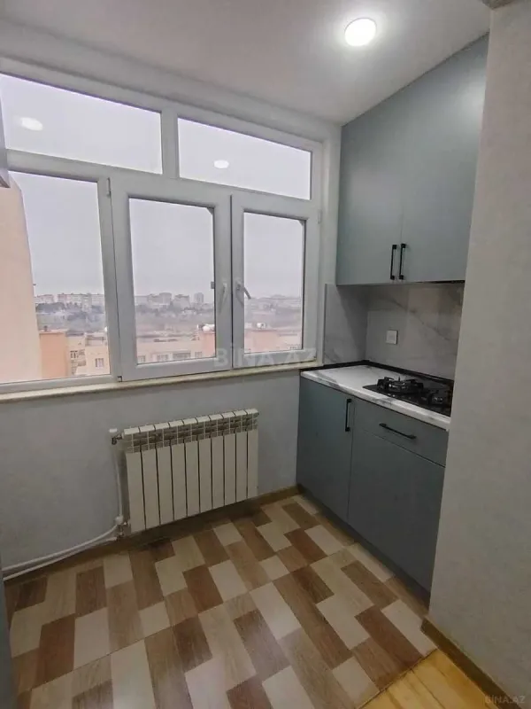 Satılır 5 otaqlı mənzil 120 m²