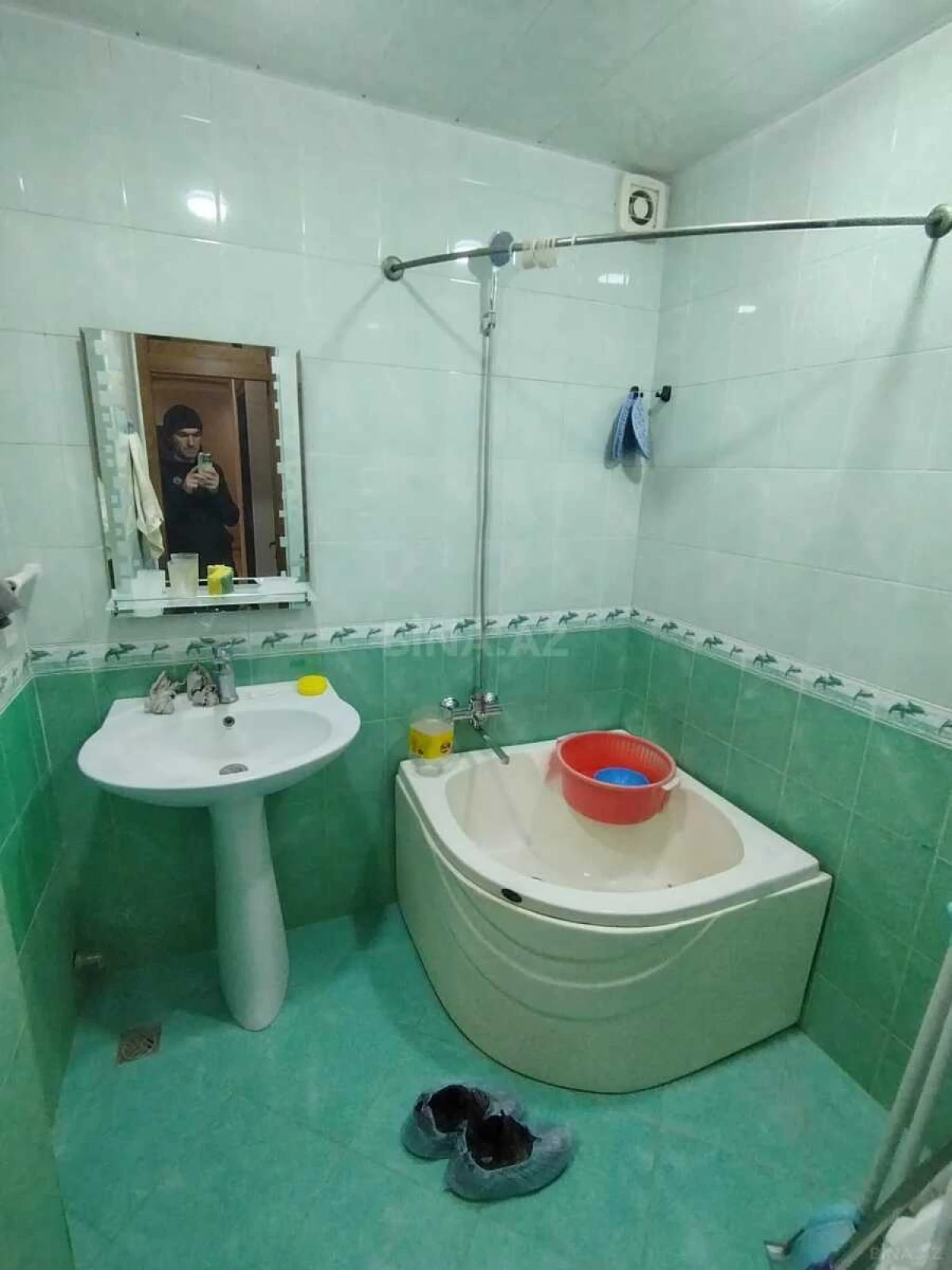 Satılır 5 otaqlı mənzil 120 m²