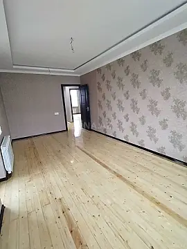 Satılır 5 otaqlı mənzil 120 m²