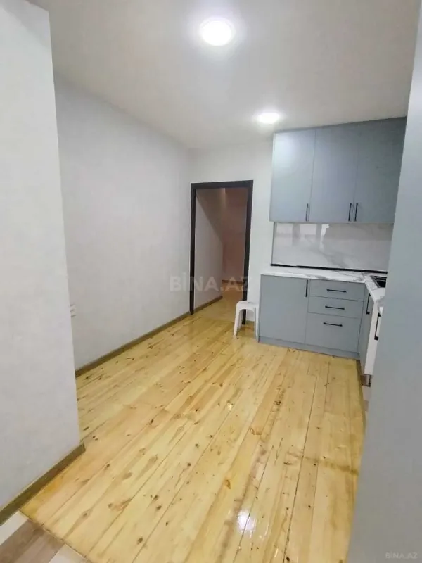 Satılır 5 otaqlı mənzil 120 m²