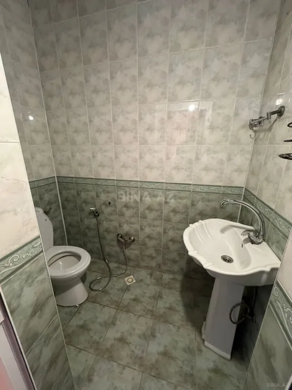 Kirayə verilir 6 otaqlı həyət evi 200 m²