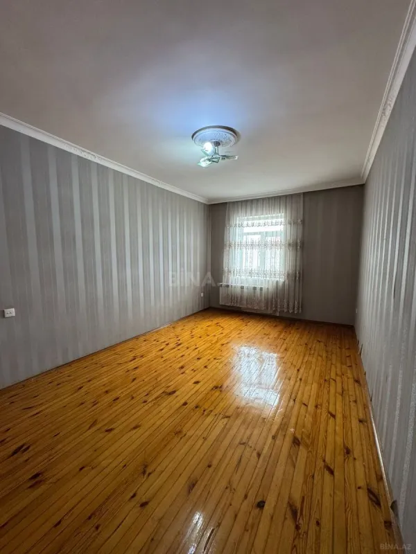 Kirayə verilir 6 otaqlı həyət evi 200 m²