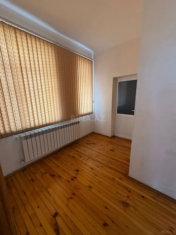 Kirayə verilir 6 otaqlı həyət evi 200 m²