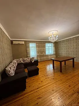 Kirayə verilir 6 otaqlı həyət evi 200 m²