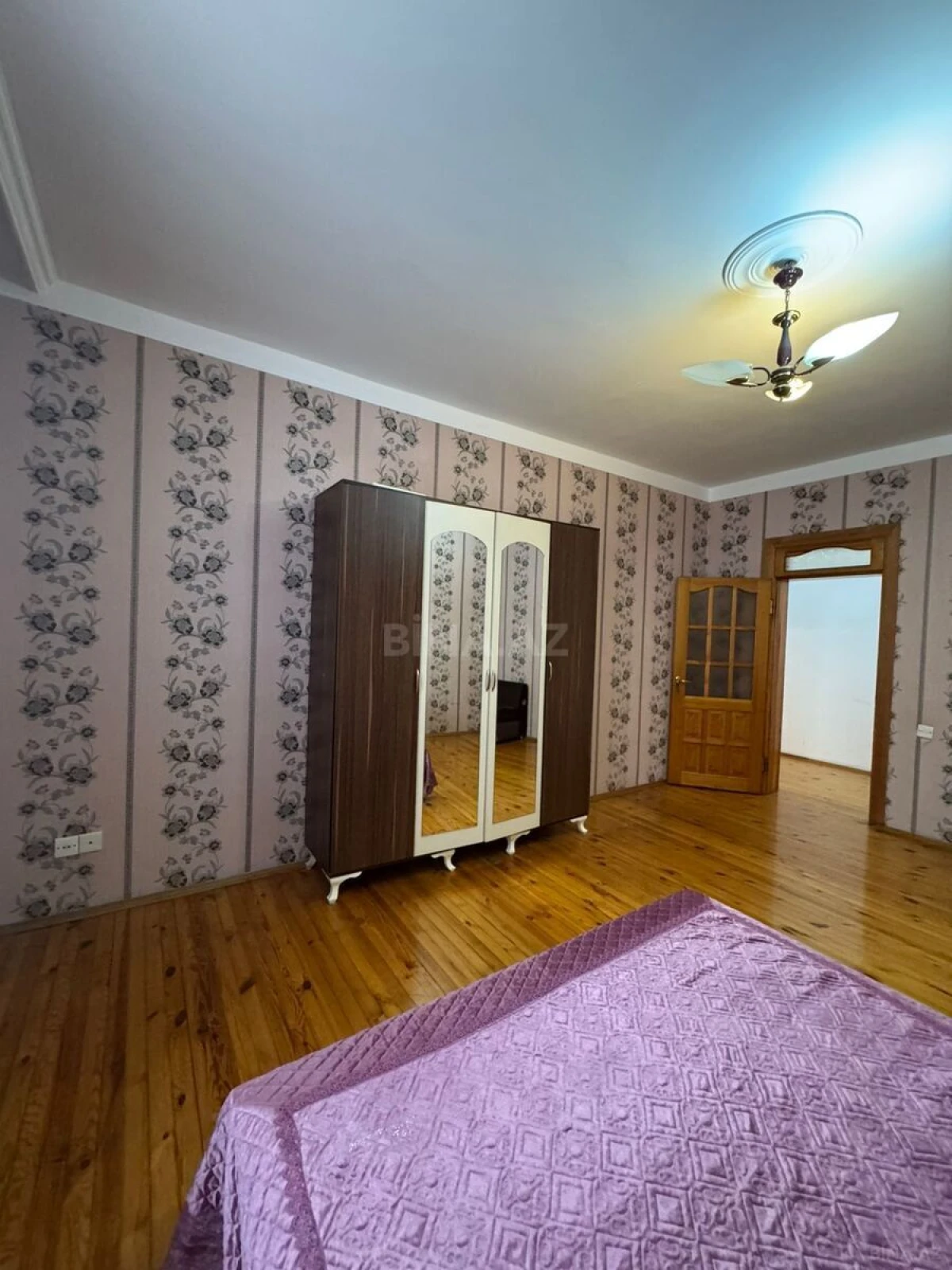 Kirayə verilir 6 otaqlı həyət evi 200 m²