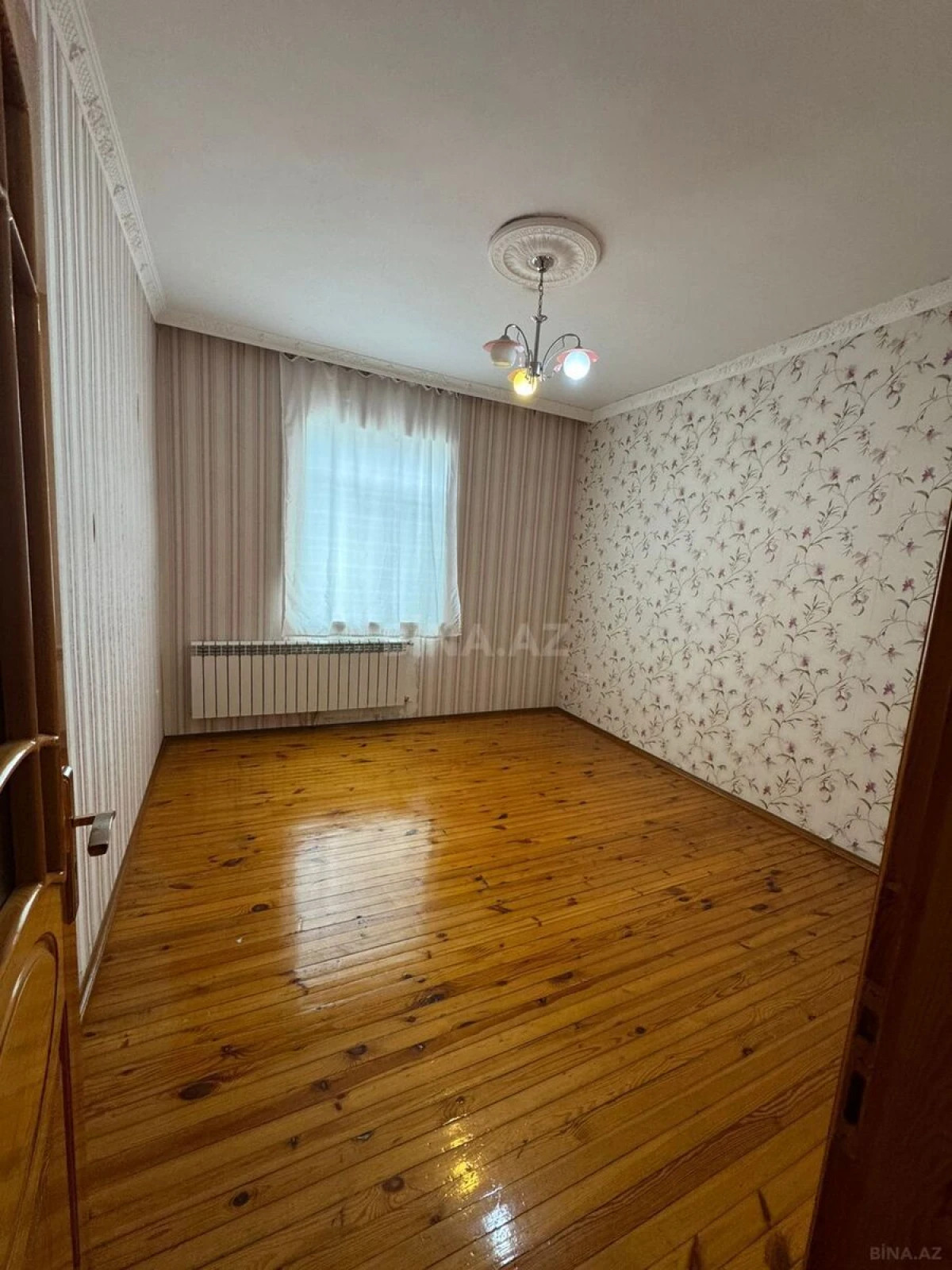 Kirayə verilir 6 otaqlı həyət evi 200 m²