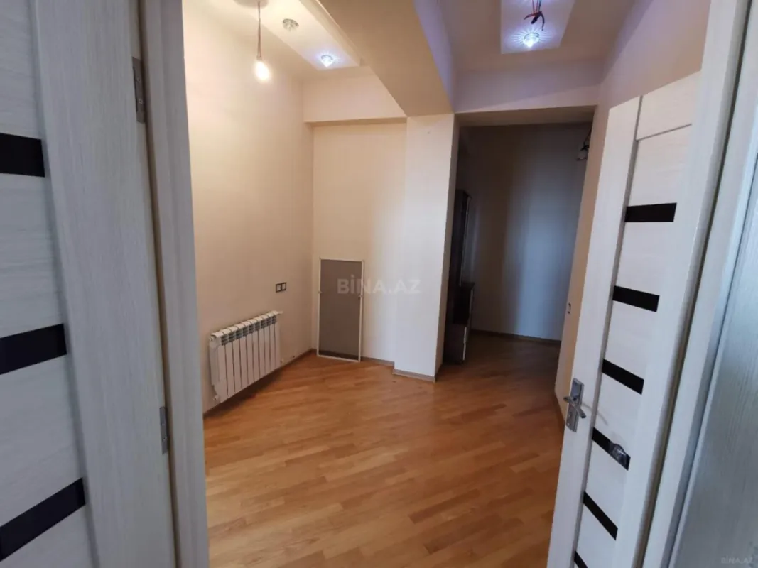 Kirayə verilir 2 otaqlı mənzil 90 m²