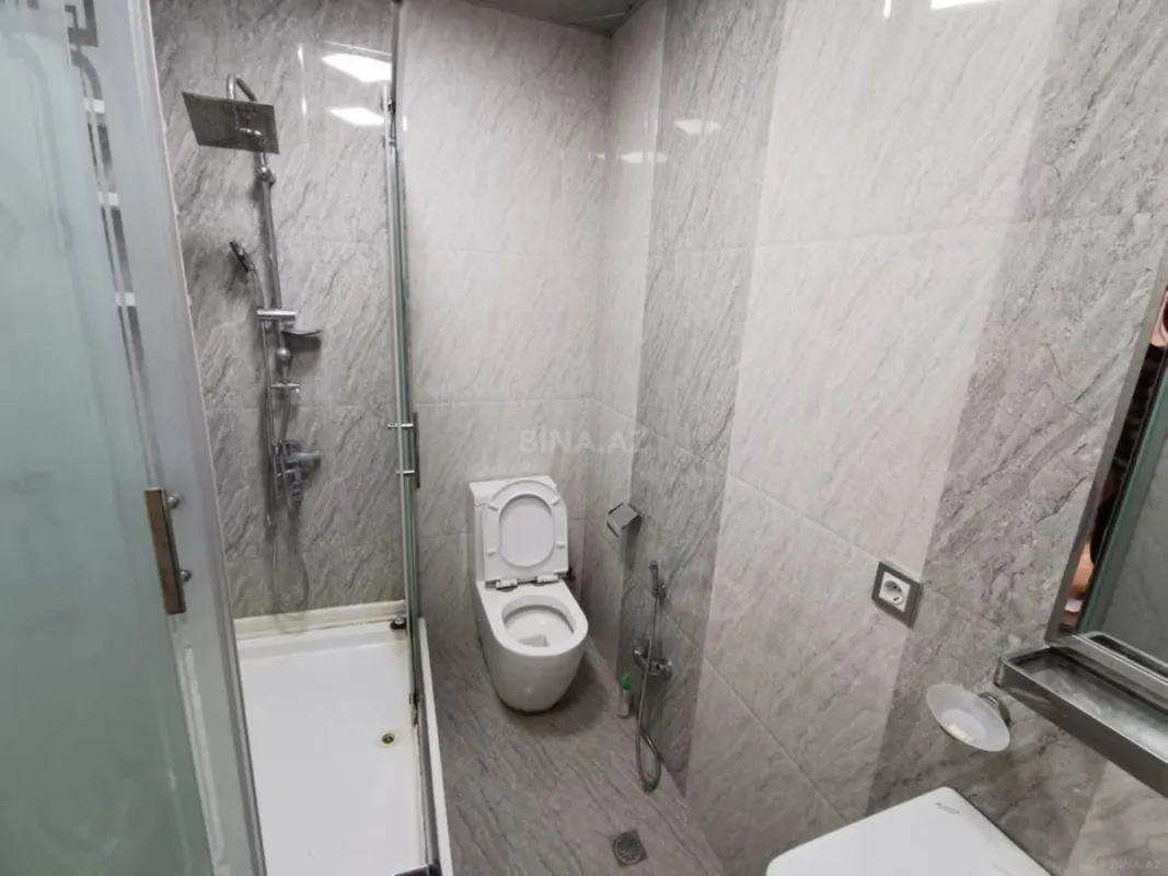 Kirayə verilir 2 otaqlı mənzil 90 m²