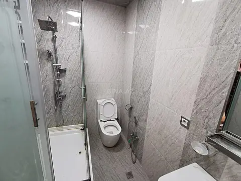 Kirayə verilir 2 otaqlı mənzil 90 m²