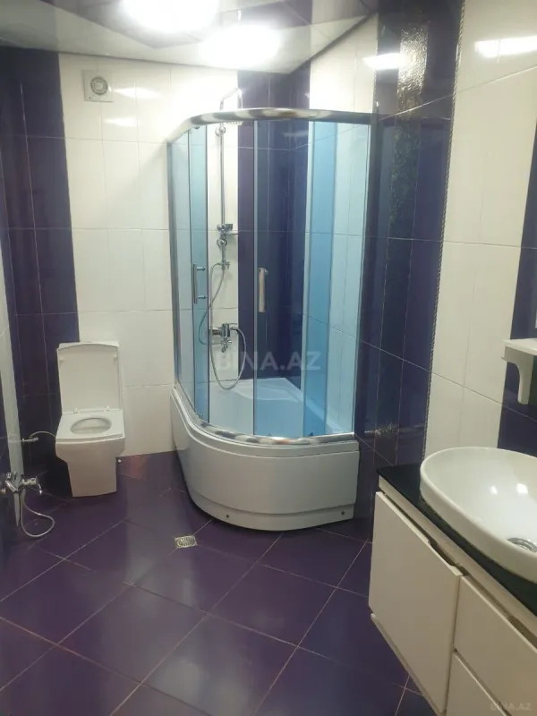 Kirayə verilir 2 otaqlı mənzil 62 m²