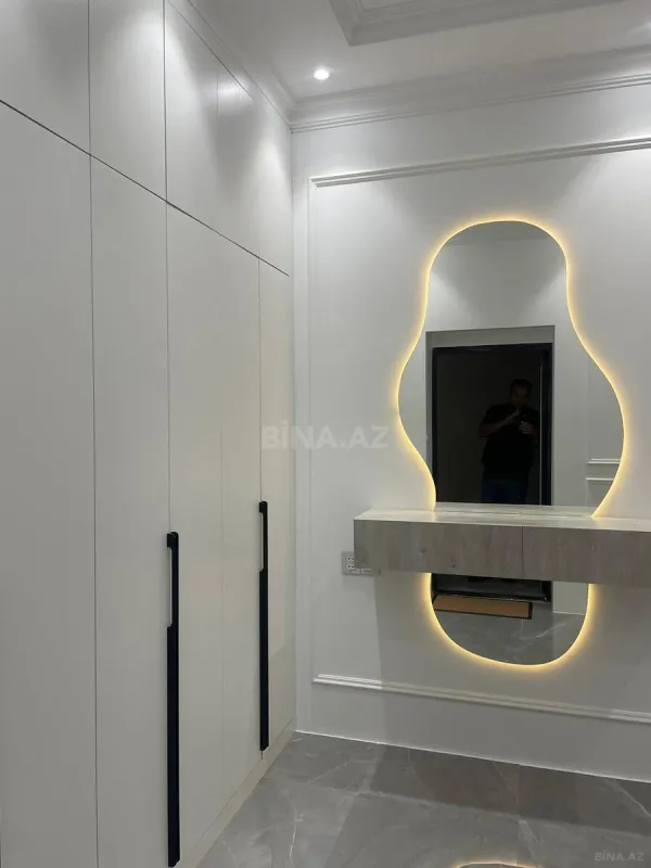 Kirayə verilir 2 otaqlı mənzil 75 m²