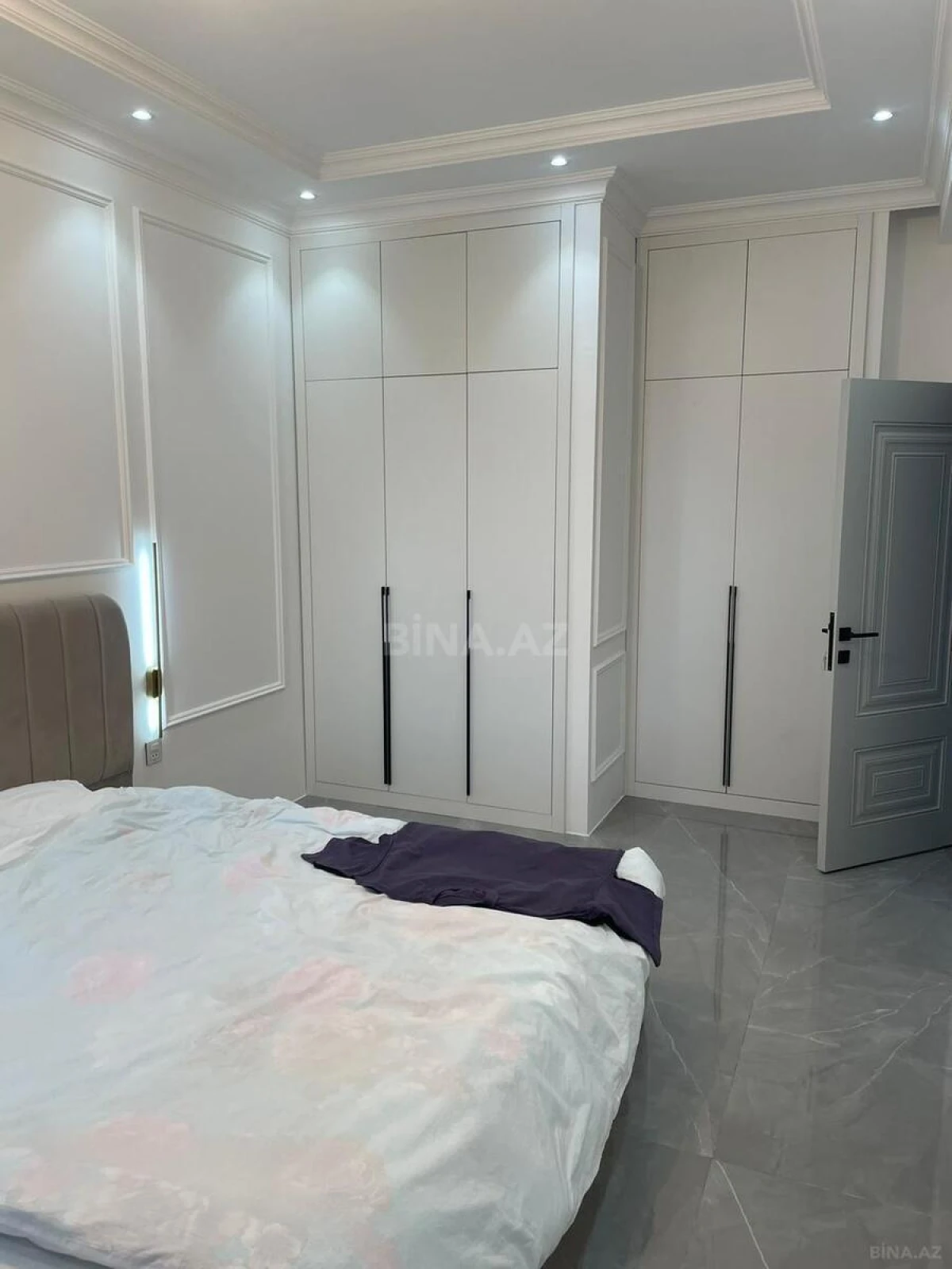 Kirayə verilir 2 otaqlı mənzil 75 m²