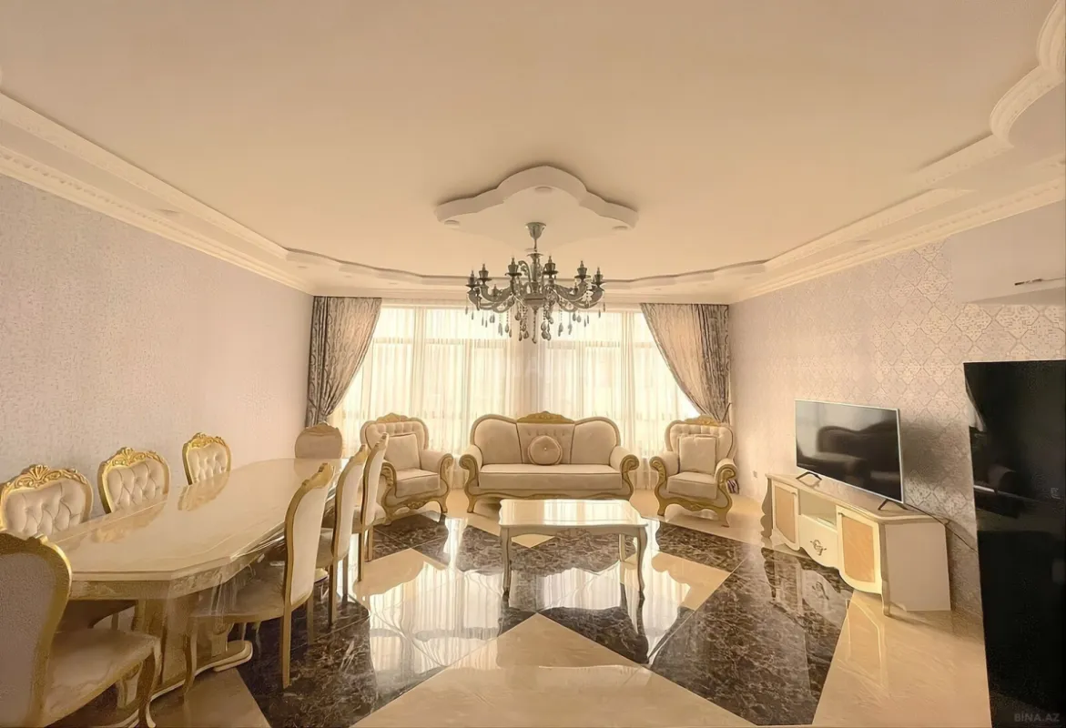 Kirayə verilir 2 otaqlı mənzil 110 m²