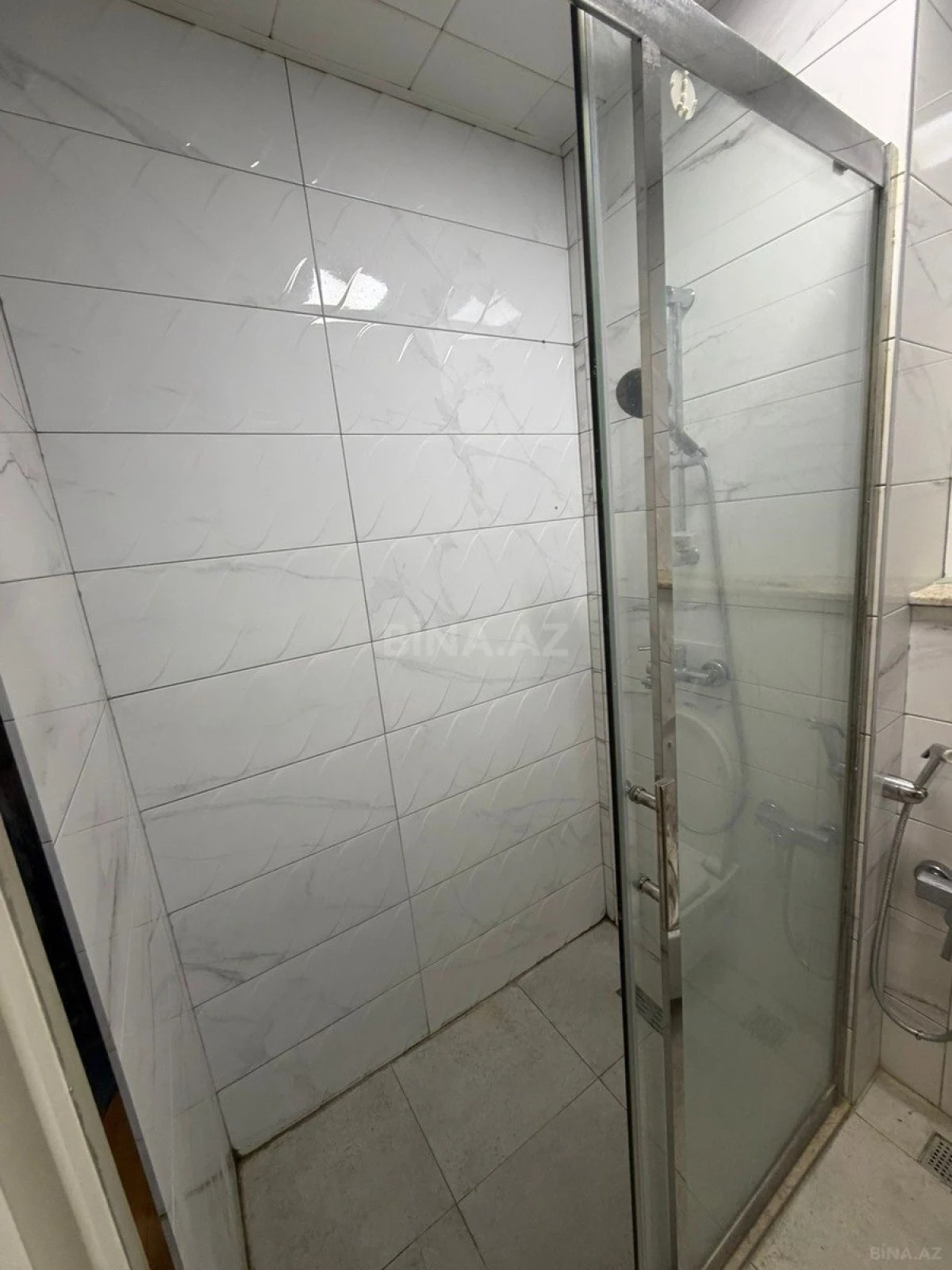 Kirayə verilir 2 otaqlı mənzil 50 m²