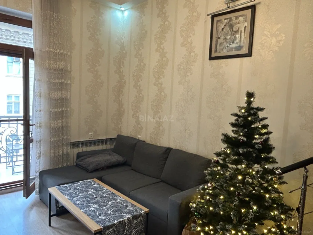 Satılır 2 otaqlı mənzil 42 m²