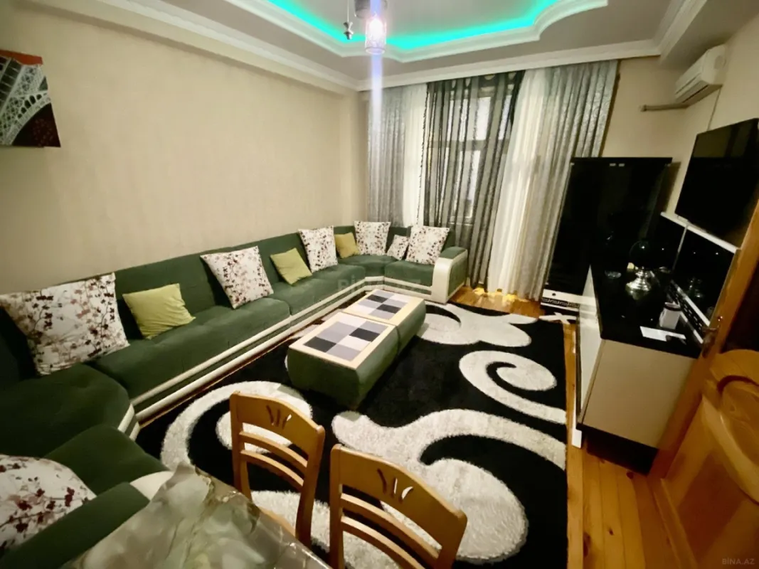 Kirayə verilir 2 otaqlı mənzil 57 m²