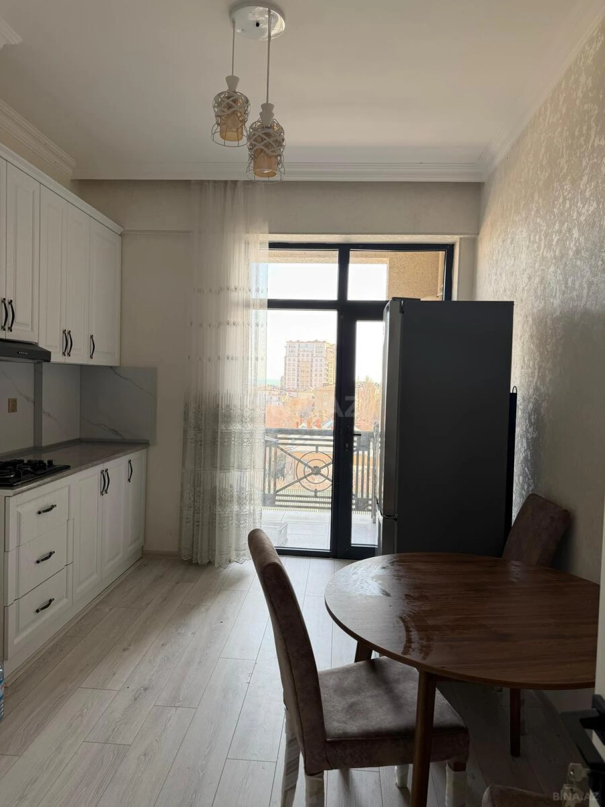 Kirayə verilir 1 otaqlı mənzil 70 m²