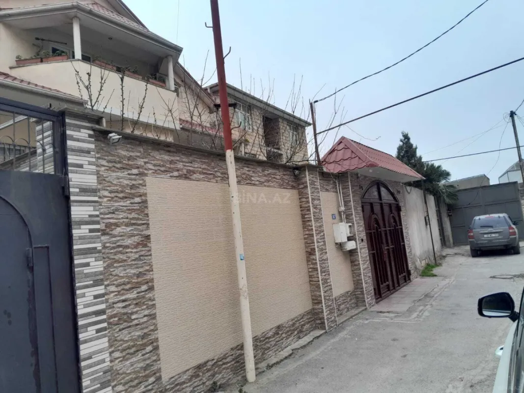 Satılır 5 otaqlı həyət evi 420 m²
