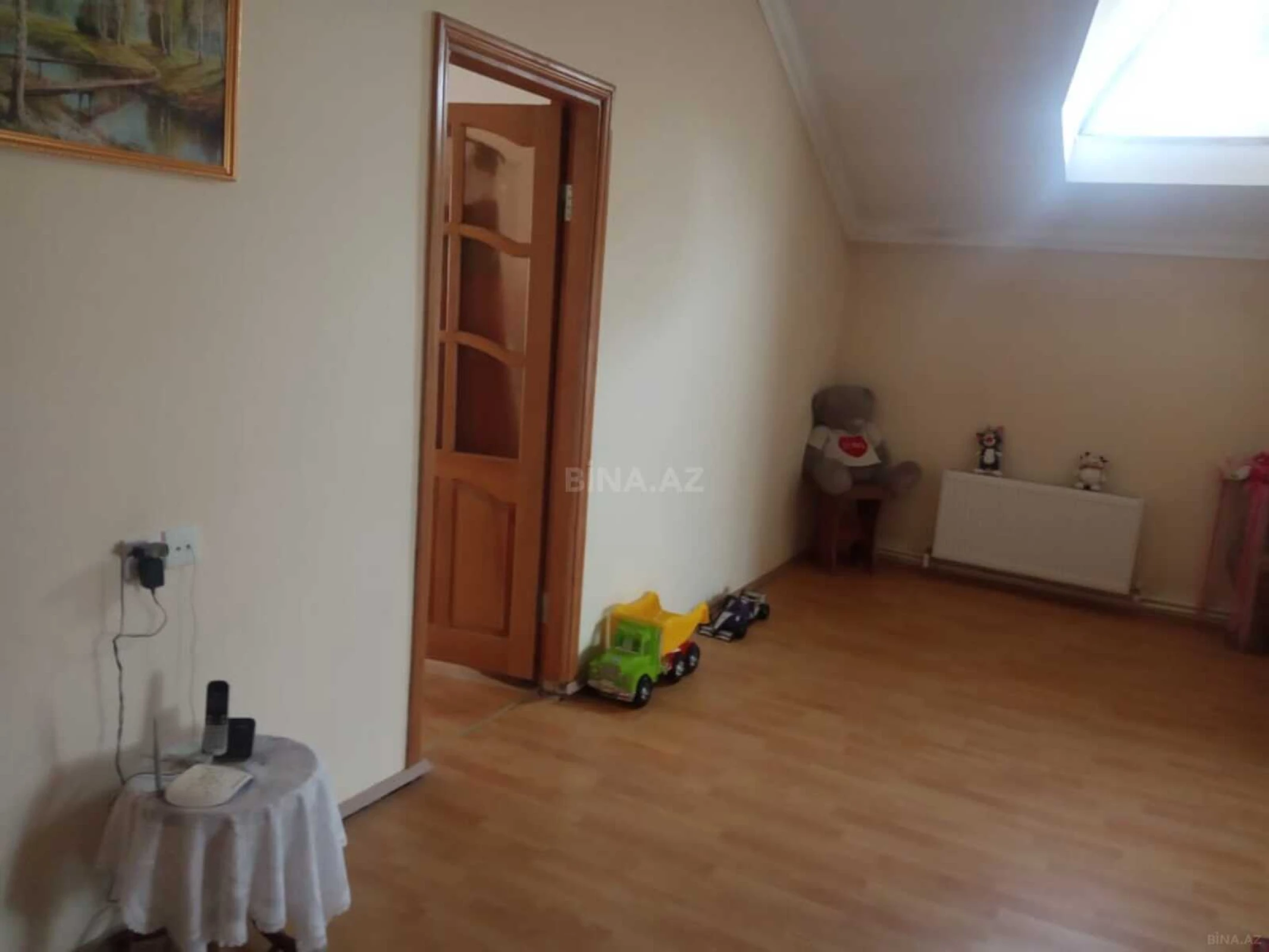 Satılır 5 otaqlı həyət evi 420 m²
