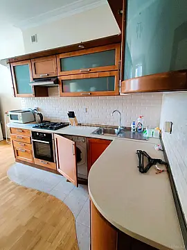 Kirayə verilir 3 otaqlı mənzil 150 m²