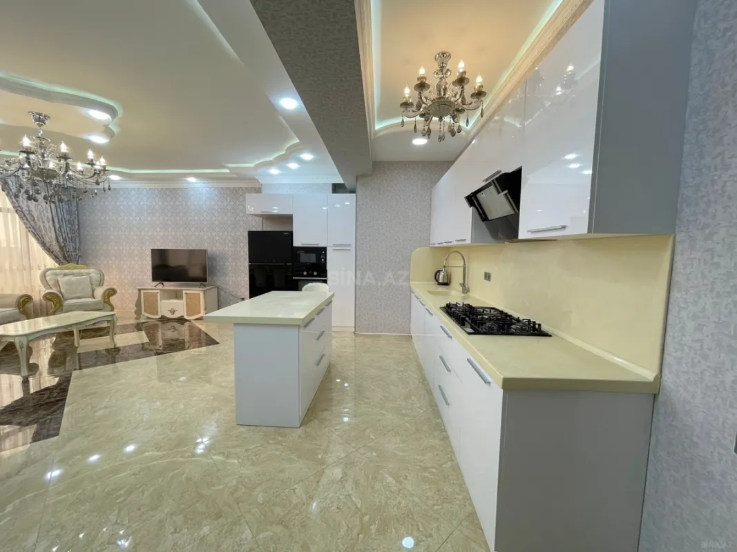 Kirayə verilir 2 otaqlı mənzil 102 m²