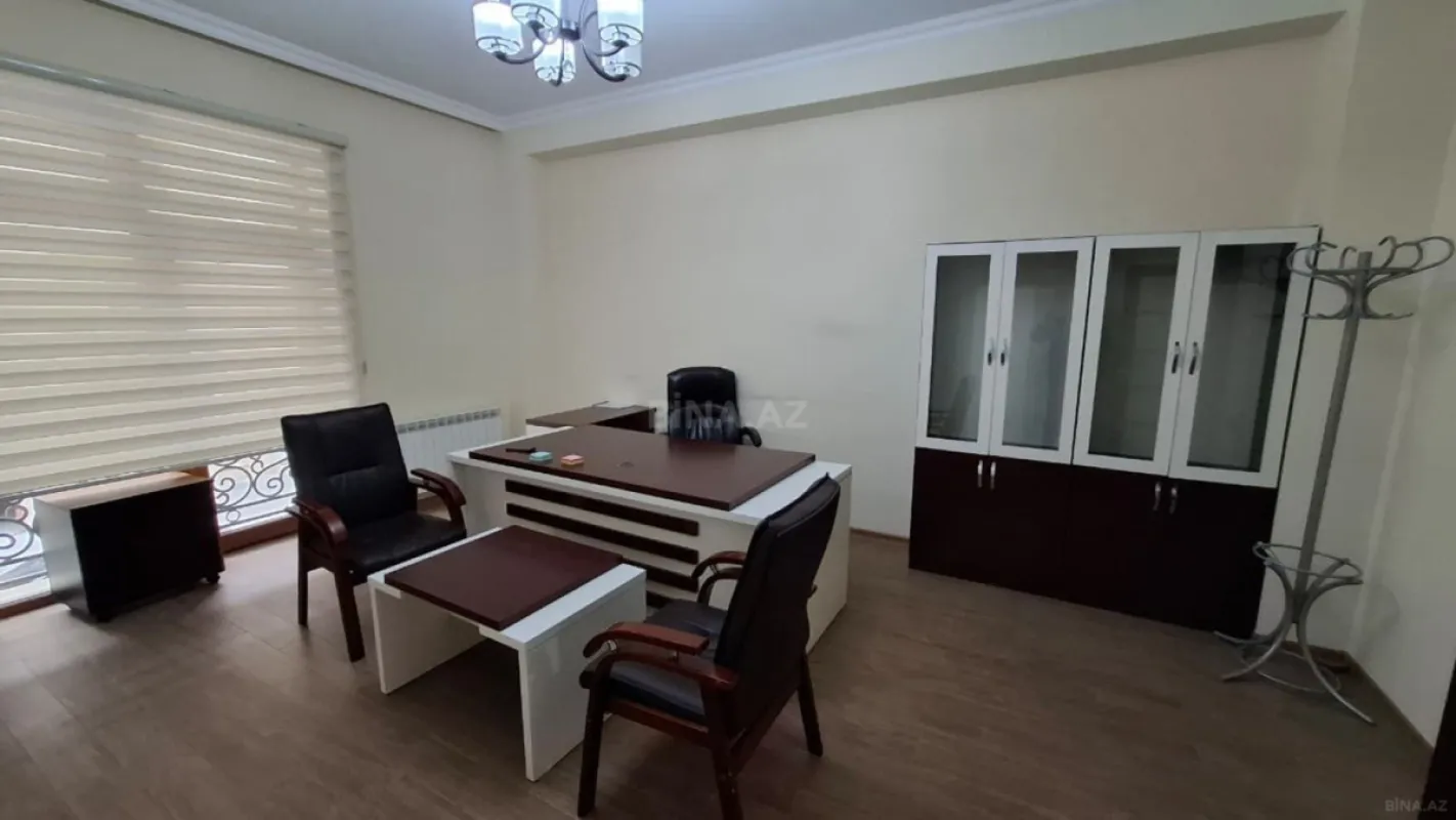 Kirayə verilir 3 otaqlı ofis 110 m²