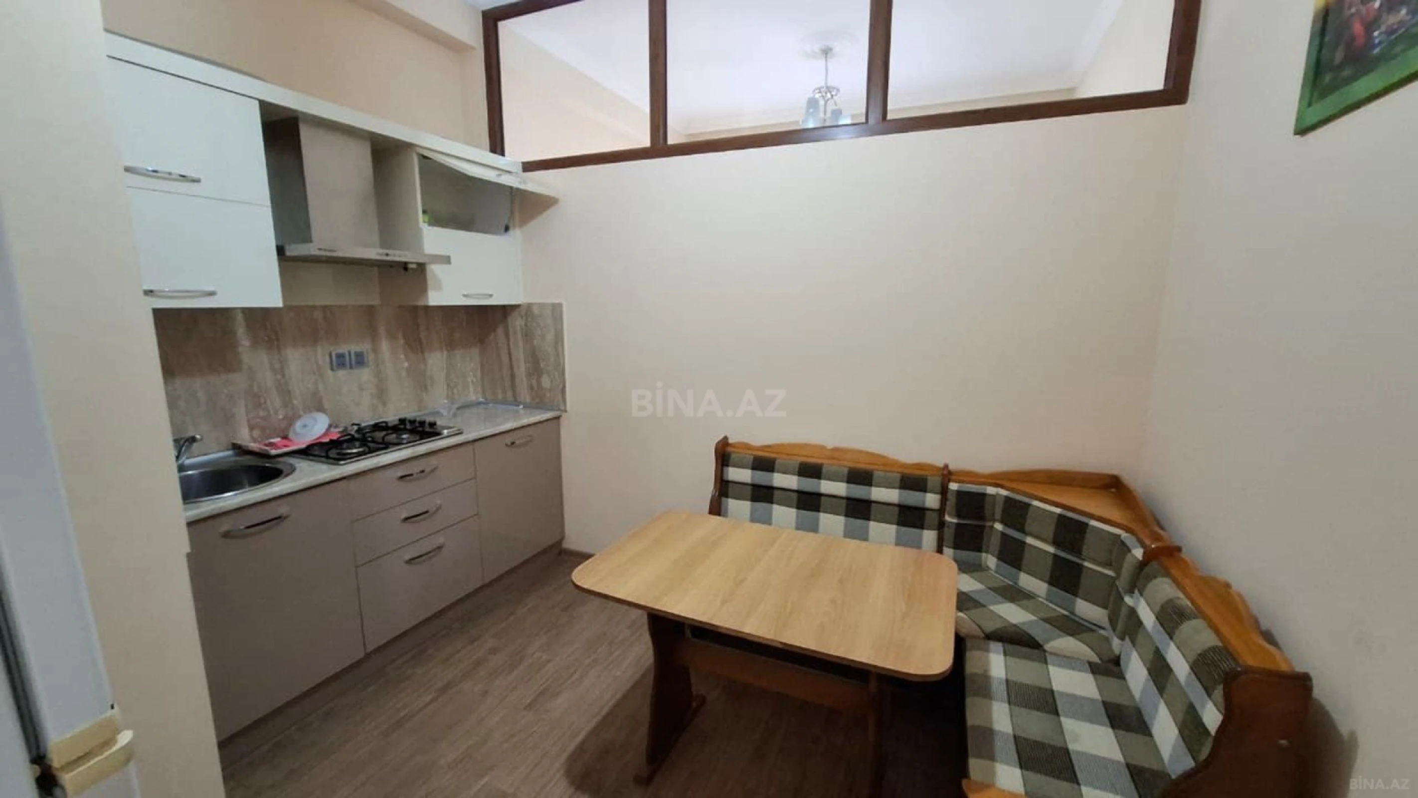 Kirayə verilir 3 otaqlı ofis 110 m²