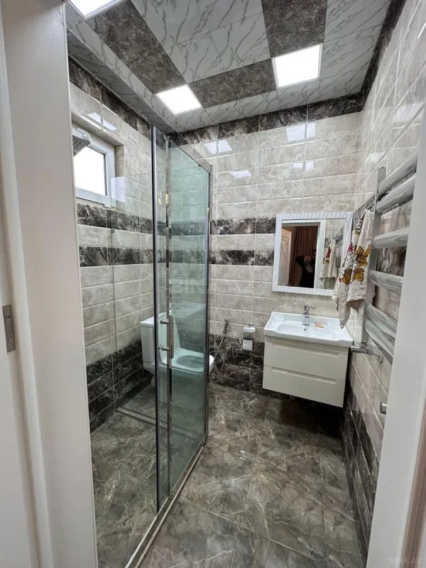 Kirayə verilir 4 otaqlı həyət evi 200 m²