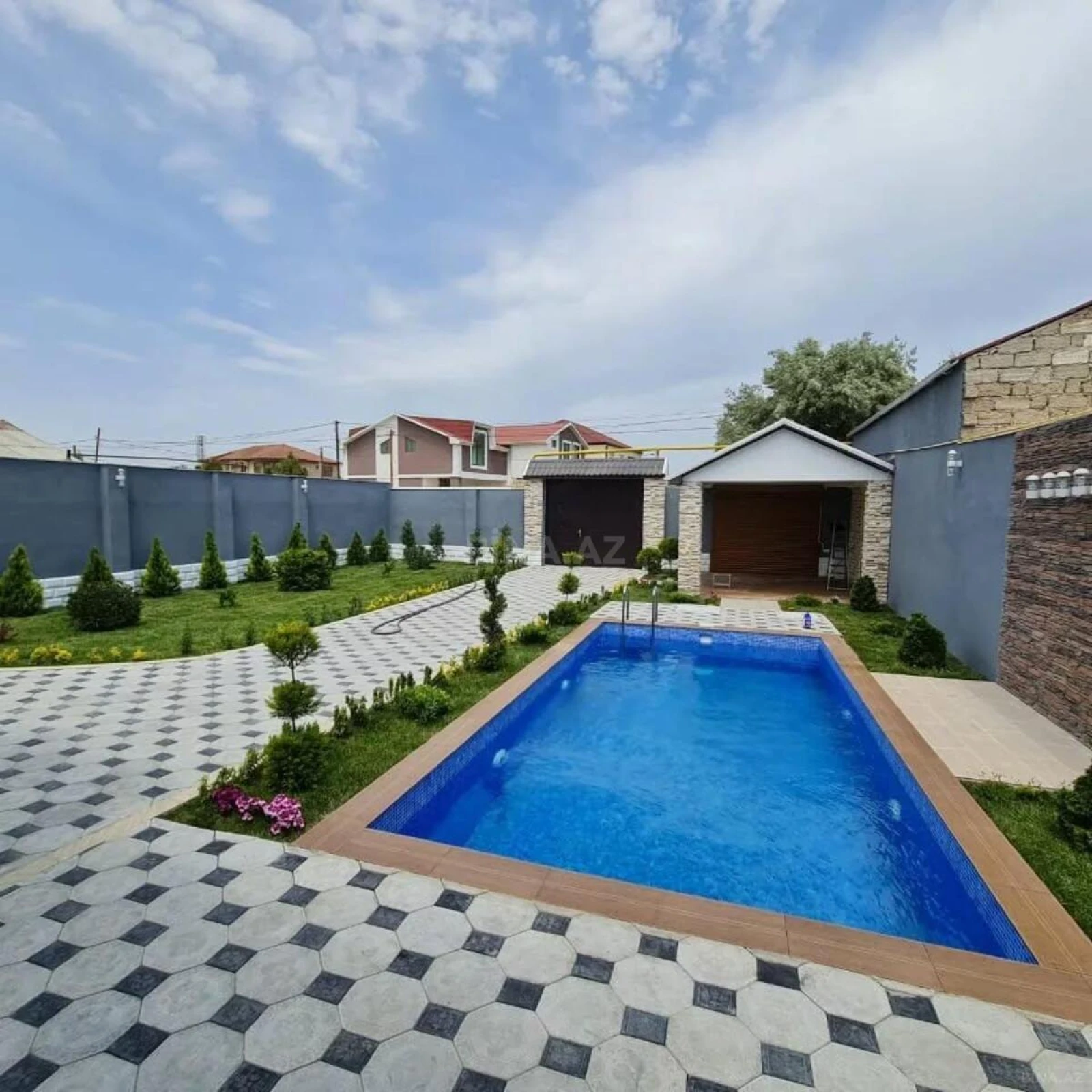 Kirayə verilir 4 otaqlı həyət evi 200 m²