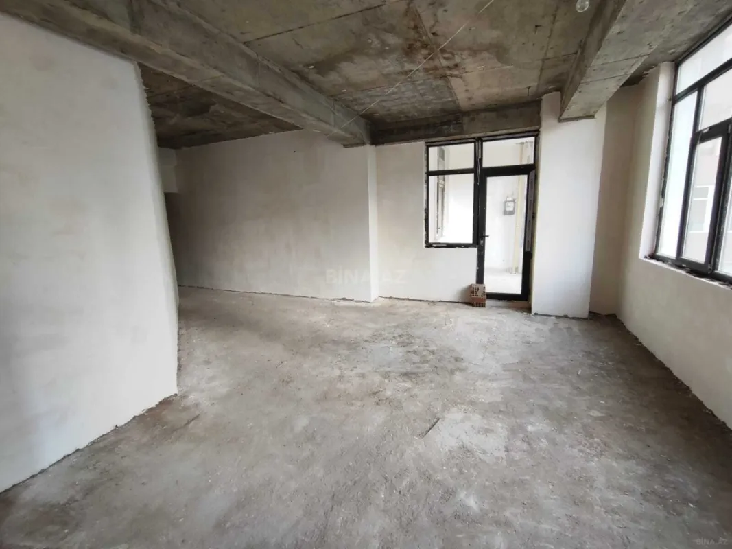 Satılır 3 otaqlı mənzil 118 m²