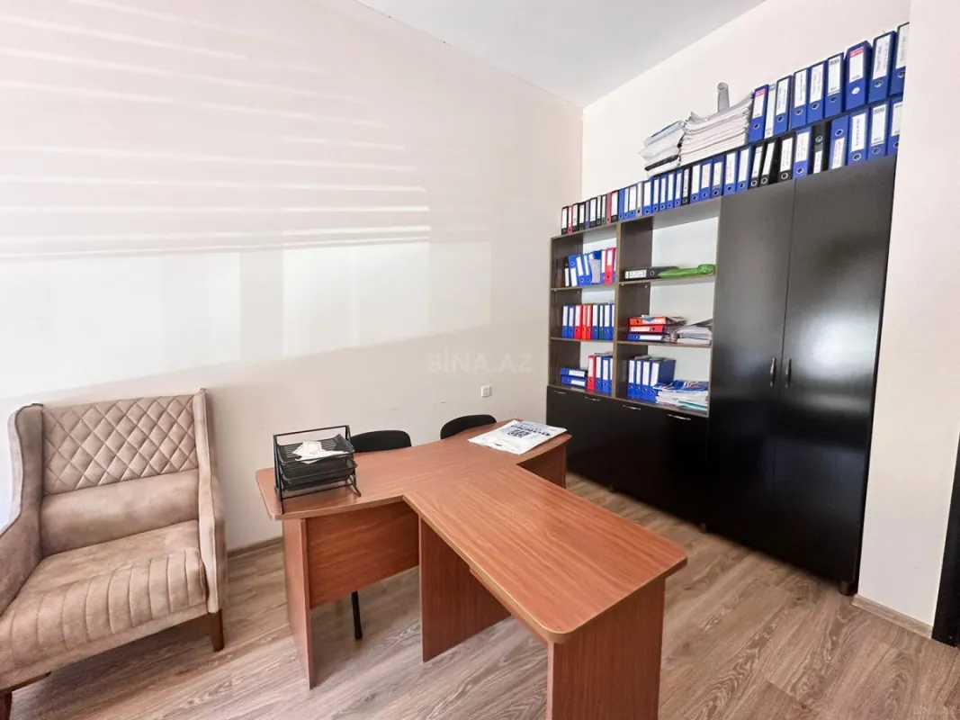 Kirayə verilir 2 otaqlı ofis 83 m²