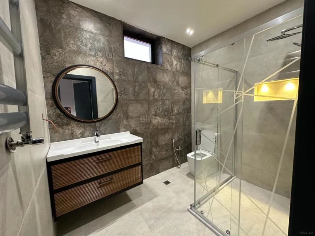 Satılır 6 otaqlı həyət evi 400 m²