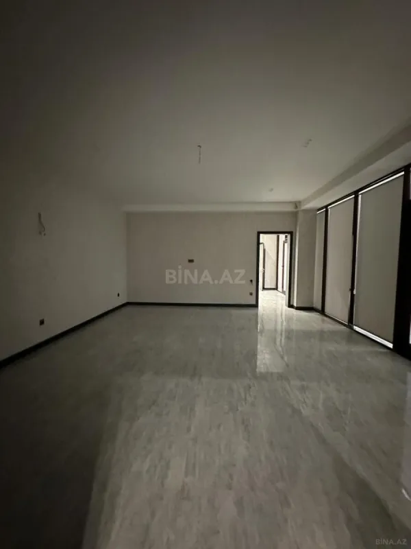 Satılır 6 otaqlı həyət evi 400 m²