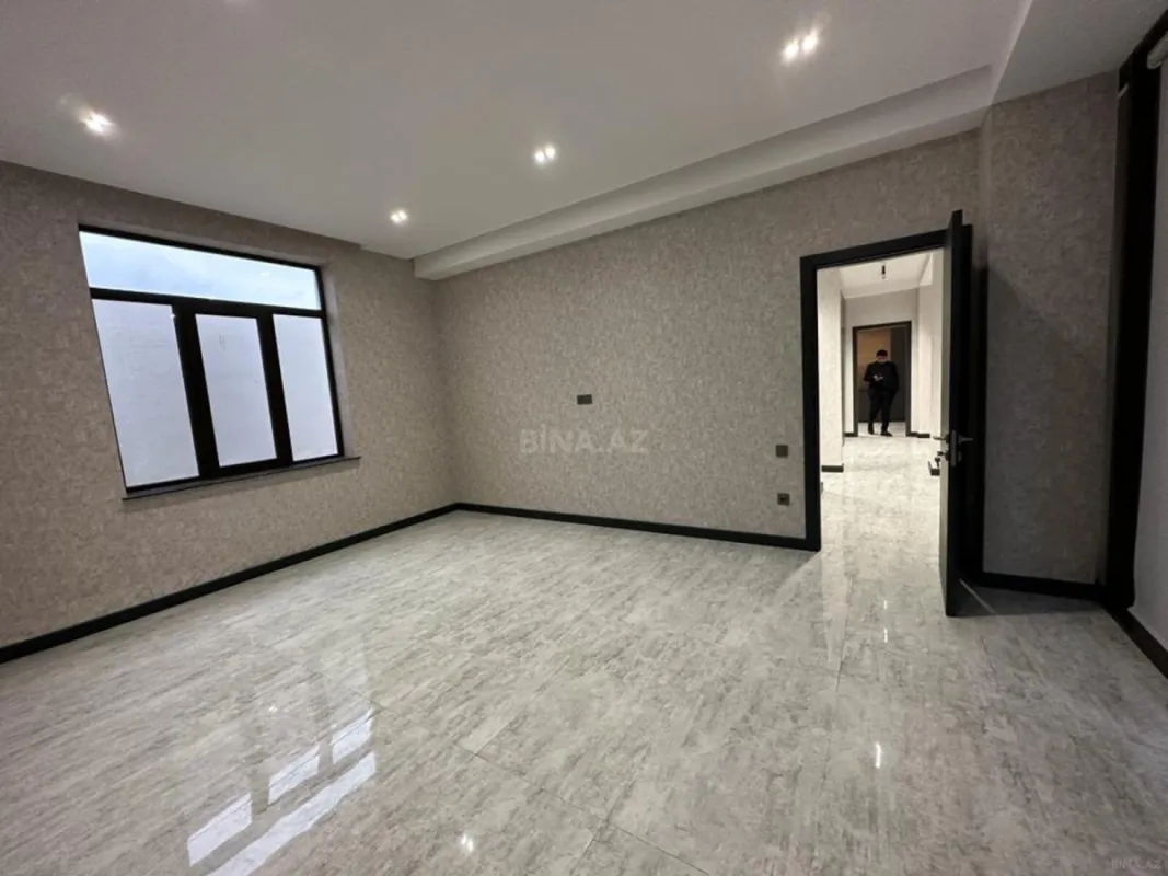 Satılır 6 otaqlı həyət evi 400 m²